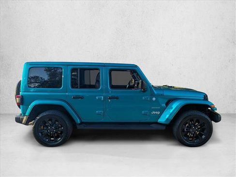Used 2024 Jeep Wrangler Unlimited Sahara w/ Technology Group AWD/4WD image 4