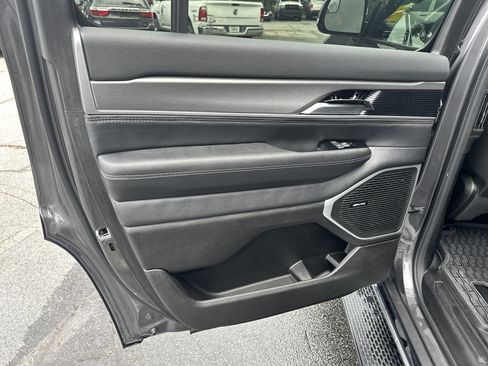 Used 2025 Jeep Wagoneer 2WD w/ Mopar Step-Up Package image 25