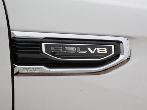 Used 2021 GMC Sierra 1500 SLT w/ SLT Premium Package image 9