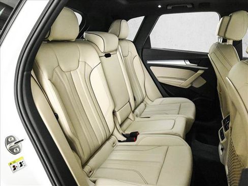 Certified 2024 Audi Q5 2.0T Premium Plus AWD/4WD image 21