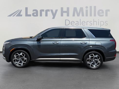 Used 2021 Hyundai Palisade Calligraphy FWD image 2