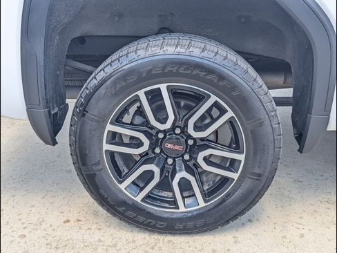 Used 2019 GMC Sierra 1500 AT4 w/ AT4 Preferred Package AWD/4WD image 19
