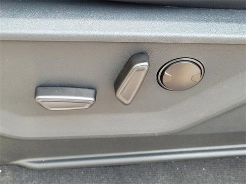 New 2026 Ford F250 Lariat w/ Chrome Package image 11