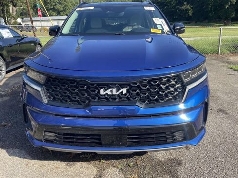 Used 2023 Kia Sorento SX FWD image 2