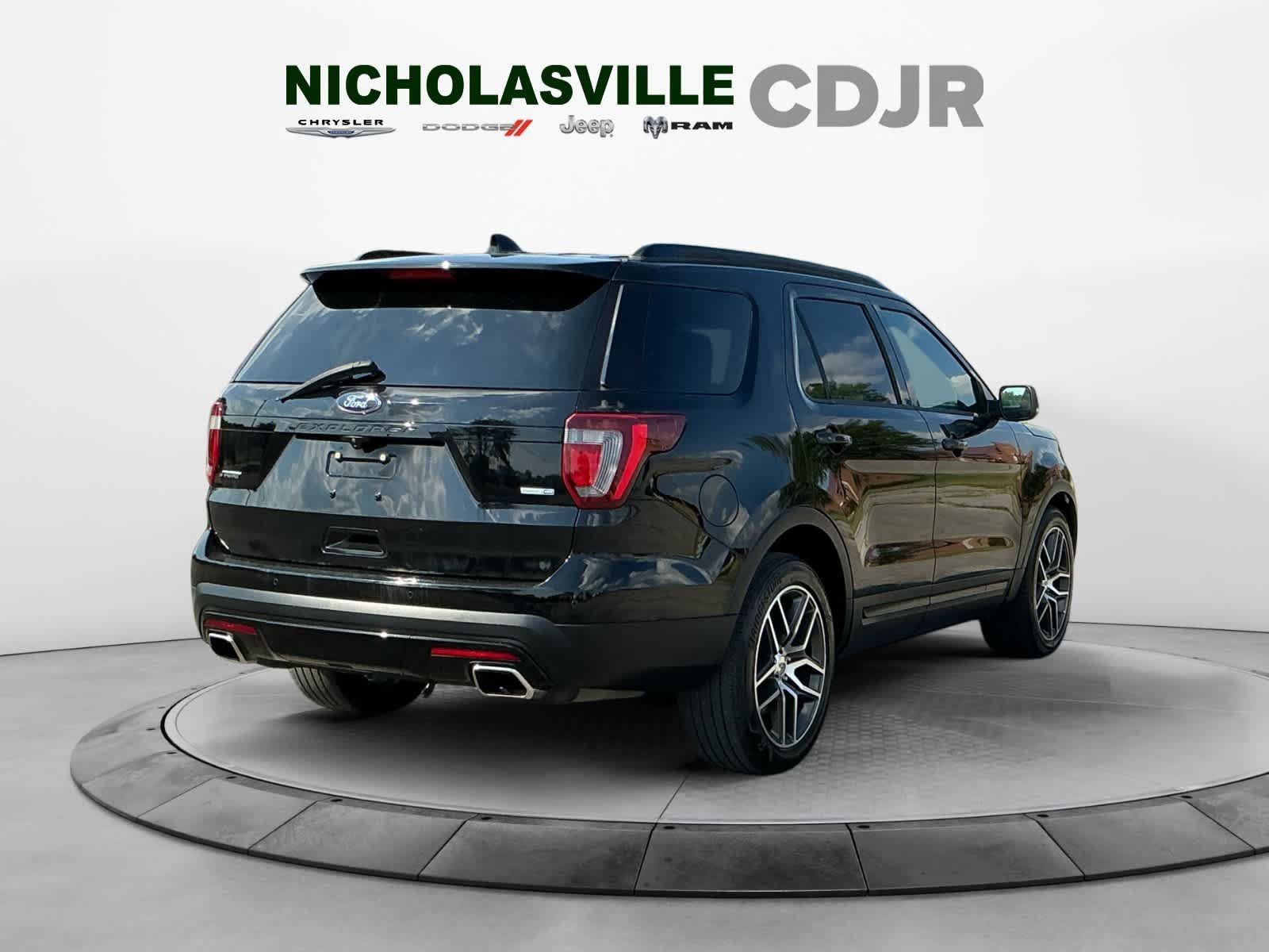 Used 2016 Ford Explorer Sport w/ Equipment Group 401A AWD/4WD image 5