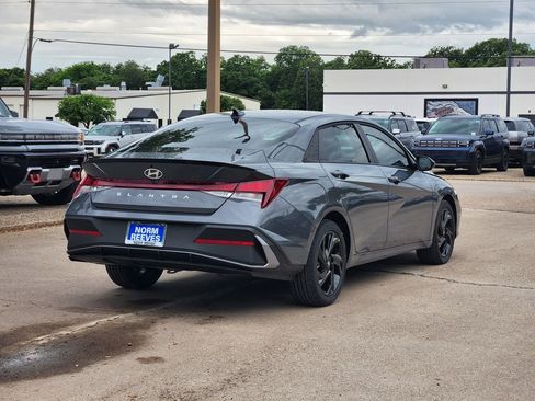 New 2026 Hyundai Elantra Sport FWD image 4
