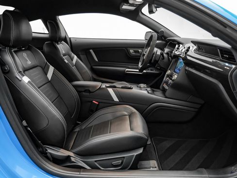 Used 2022 Ford Mustang Shelby GT500 w/ Technology Package RWD image 51