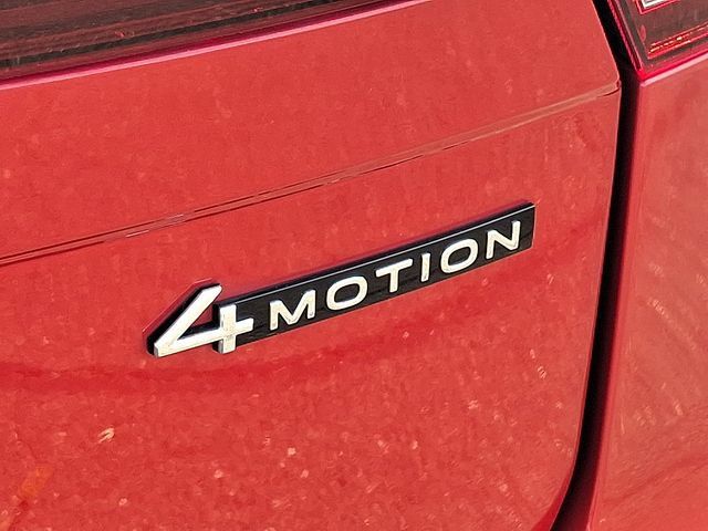 Used 2022 Volkswagen Tiguan SE AWD/4WD image 31