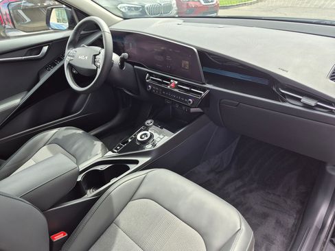 Used 2024 Kia Niro Wind w/ Wind Preserve Package FWD image 33