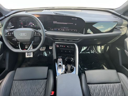 Certified 2025 Audi SQ5 Premium Plus AWD/4WD image 23