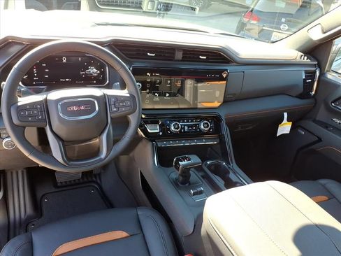New 2026 GMC Sierra 1500 AT4 AWD/4WD image 16