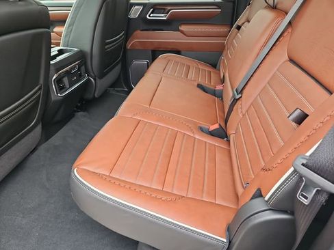 New 2026 GMC Sierra 3500 Denali Ultimate AWD/4WD image 13
