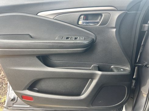 Used 2018 Honda Ridgeline RTL image 22
