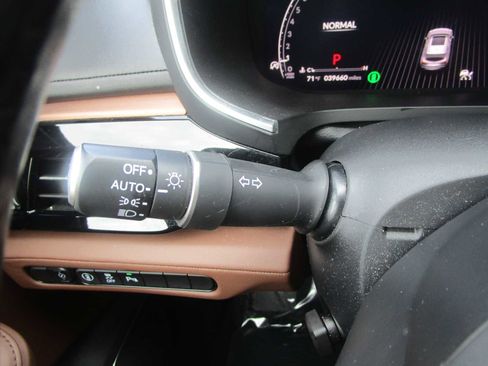 Certified 2023 Acura MDX SH-AWD w/ Technology Package image 30