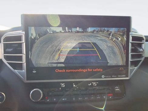 Used 2023 Toyota Tundra Limited image 33