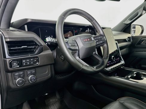 Used 2025 GMC Yukon XL AT4 w/ LPO, Floor Liner Package AWD/4WD image 20