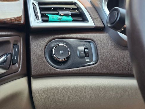 Used 2016 Cadillac SRX Performance w/ Driver Awareness Package AWD/4WD image 27
