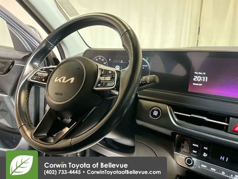 Used 2024 Kia Seltos EX image 22
