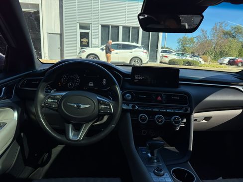 Used 2022 Genesis G70 2.0T w/ Prestige Package image 17