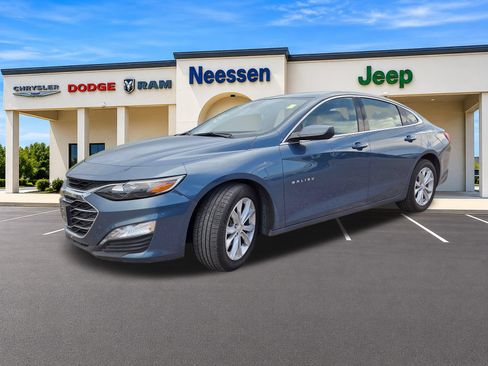 Used 2024 Chevrolet Malibu LT FWD image 3