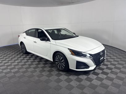 Used 2025 Nissan Altima 2.5 SV