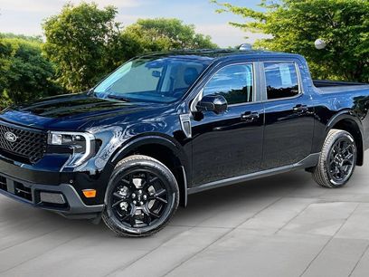 New 2026 Ford Maverick Lariat w/ Black Appearance Package