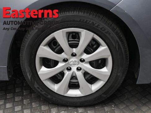 Used 2024 Toyota Corolla LE image 30