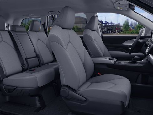 New 2026 Toyota Grand Highlander FWD image 20