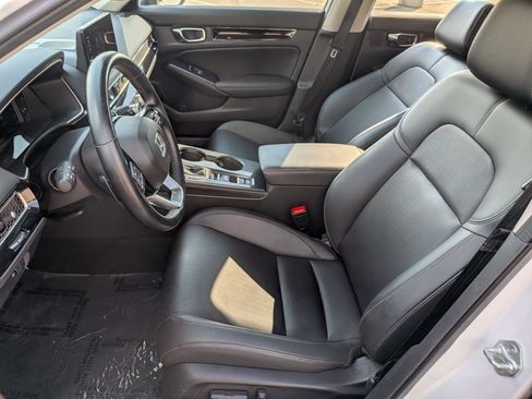 Used 2022 Honda Civic Touring image 16