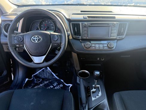 Used 2015 Toyota RAV4 XLE image 12