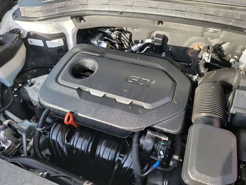 Used 2020 Hyundai Santa Fe SE image 27