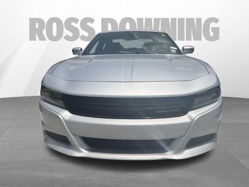 Used 2022 Dodge Charger SXT RWD image 2