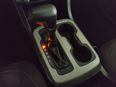 Used 2018 Chevrolet Colorado LT w/ LT Convenience Package image 26