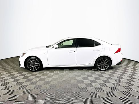 Used 2018 Lexus IS 350 image 4