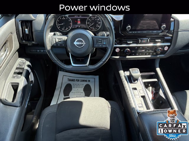 Used 2025 Nissan Pathfinder SV FWD image 14