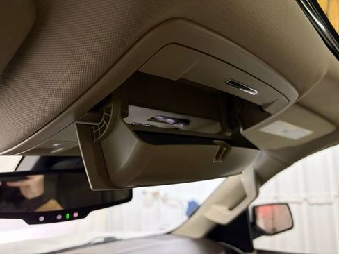 Used 2018 GMC Yukon XL Denali image 41