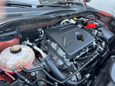 Used 2020 Ford Escape SE image 11