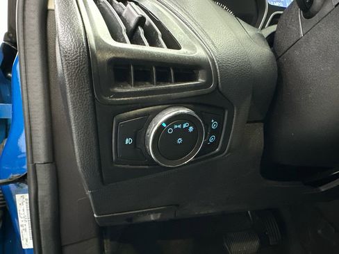 Used 2012 Ford Focus SE image 28