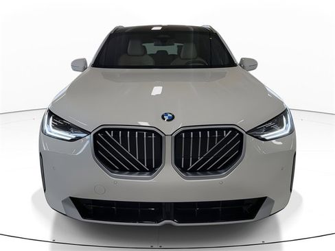 New 2025 BMW X3 xDrive30i w/ Convenience Package image 2