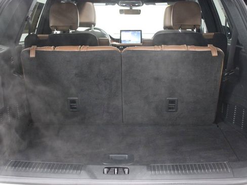 Used 2024 Lincoln Aviator Reserve w/ Equipment Group 201A image 16