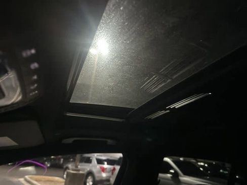 Used 2024 Mercedes-Benz GLE 450e 4MATIC image 22