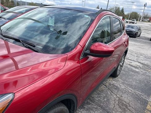 Used 2022 Ford Escape Titanium w/ Class II Trailer Tow Package image 2