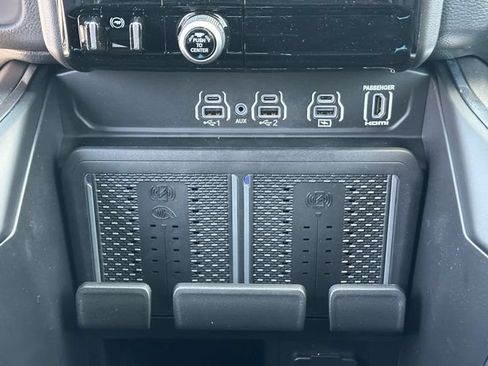 New 2026 RAM 1500 Laramie AWD/4WD image 19