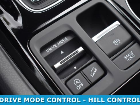 Certified 2025 Honda Pilot EX-L image 18