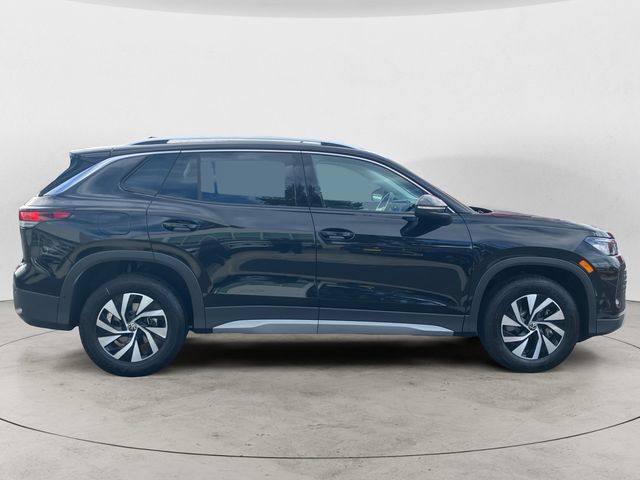Certified 2025 Volkswagen Tiguan S AWD/4WD image 6