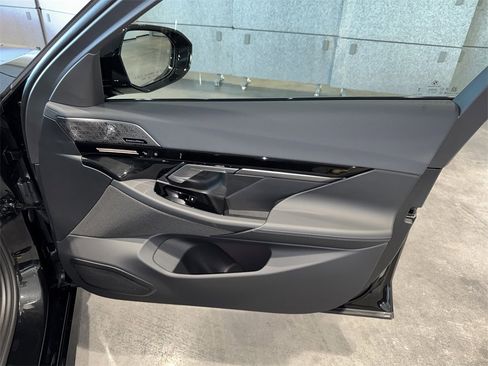 New 2026 BMW 530i w/ M Sport Package image 8