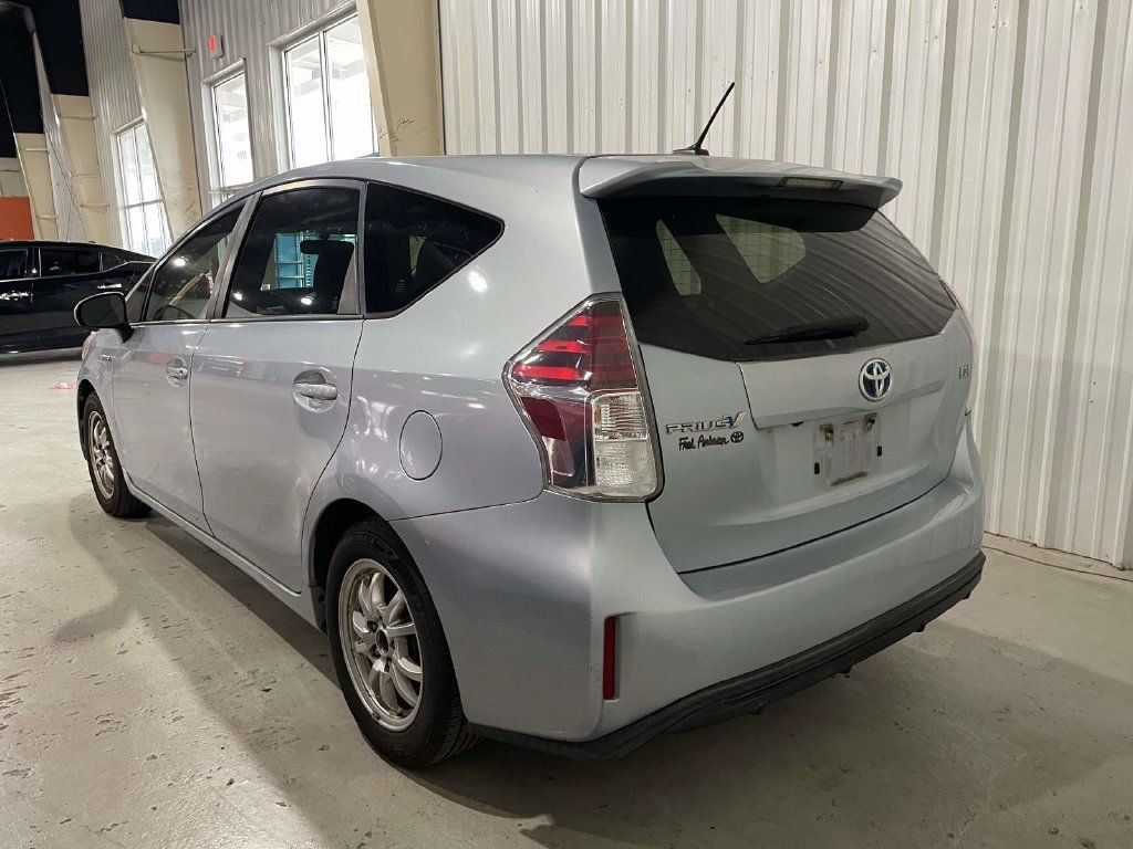 Used 2015 Toyota Prius V Three FWD image 4
