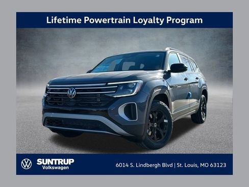 New 2025 Volkswagen Atlas Peak Edition SE image 1