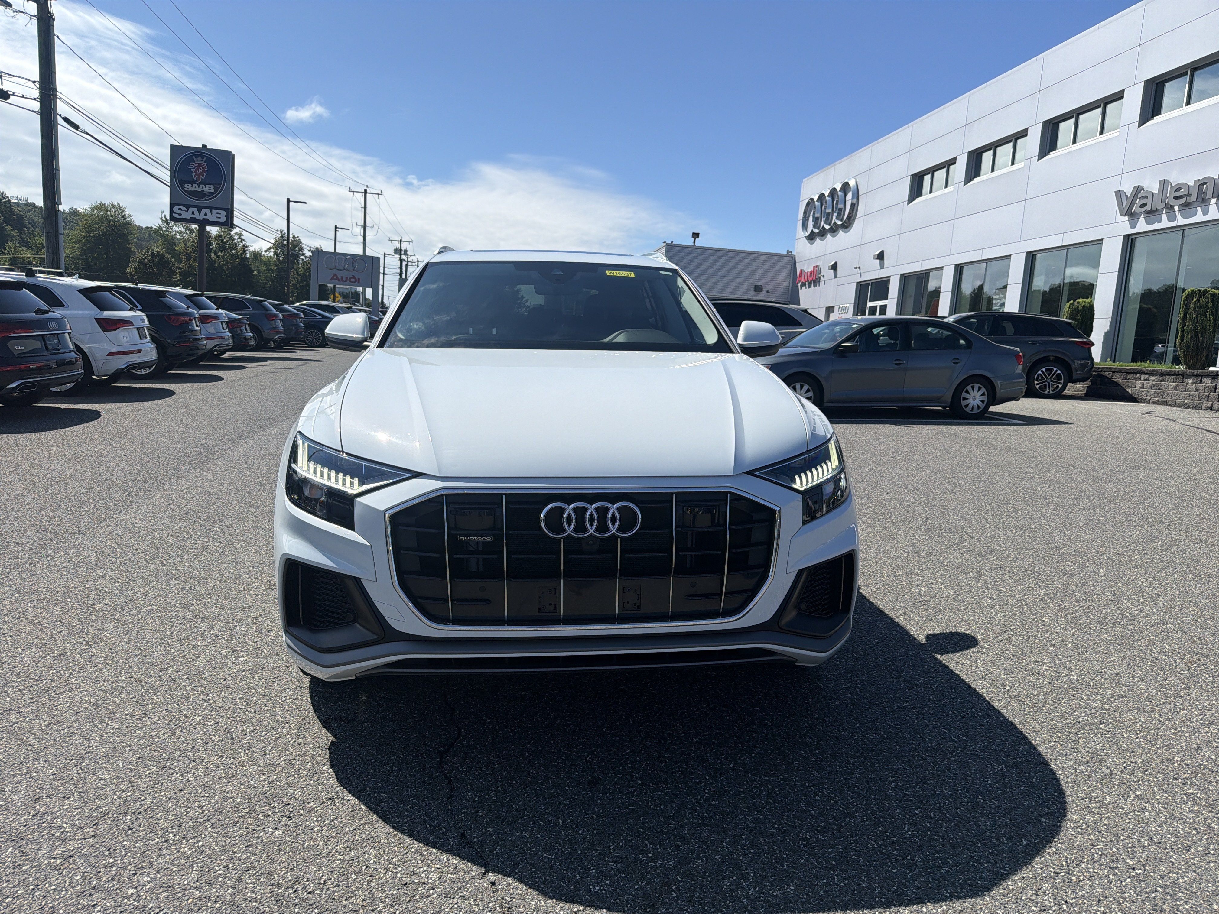 Certified 2023 Audi Q8 Premium Plus w/ Premium Plus Package AWD/4WD image 2