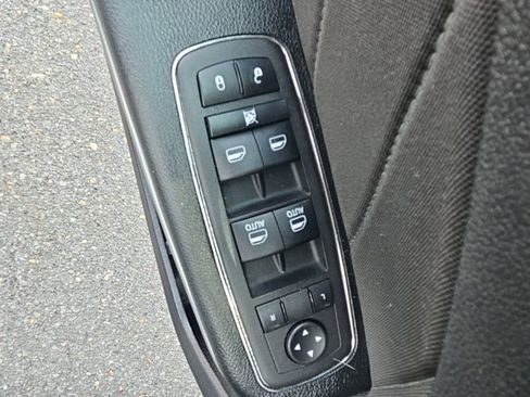 Used 2023 Dodge Charger SXT RWD image 23